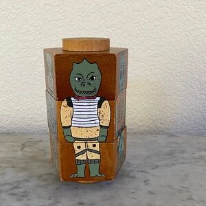 Disney Star Wars Galaxy Edge wooden puzzle -OS